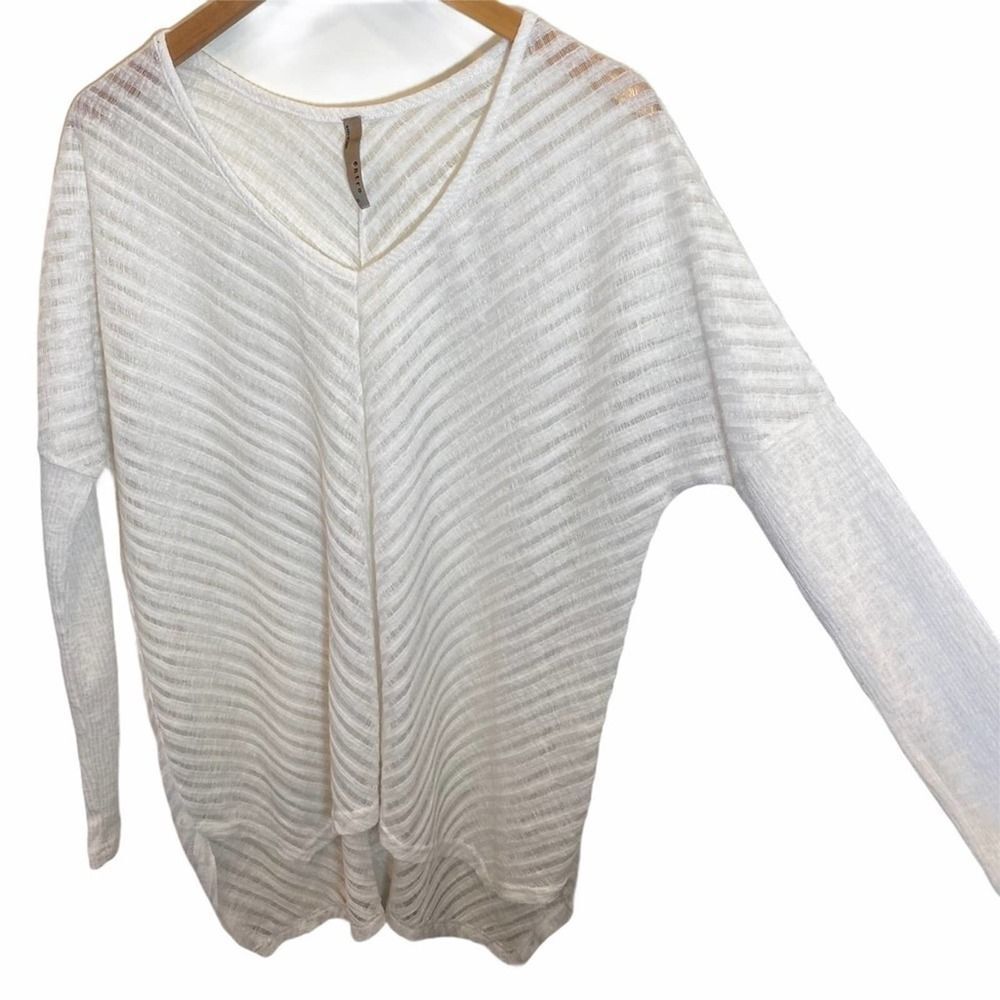 Entro white knit semi-sheer long sleeve top‎ small